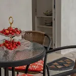 Dinka טרוגיר